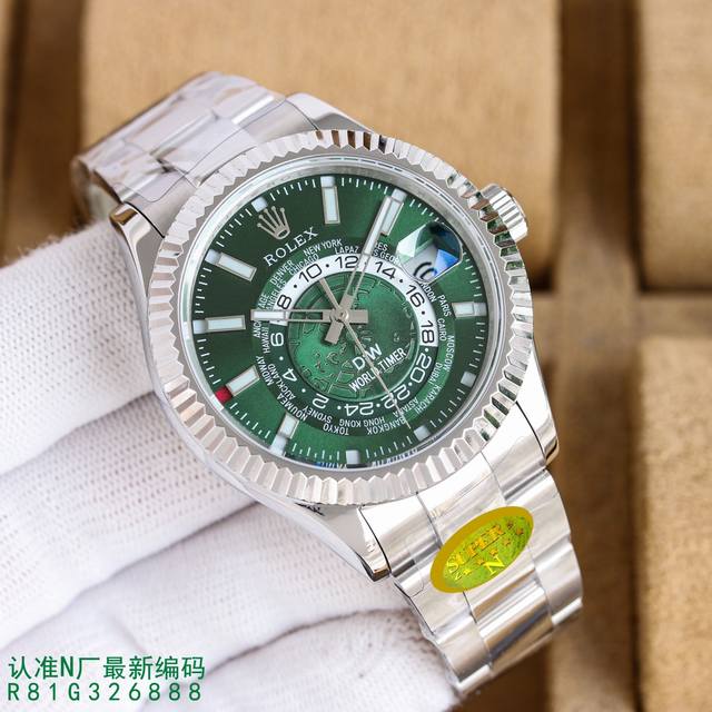 胶带 钢带 金白同价 全新系列Rolex劳力士Sky-Dweller“史上最复杂劳力士”正式面市了！以精湛的工艺技术与表款的正确调校方式重新定义了真正的“天行者