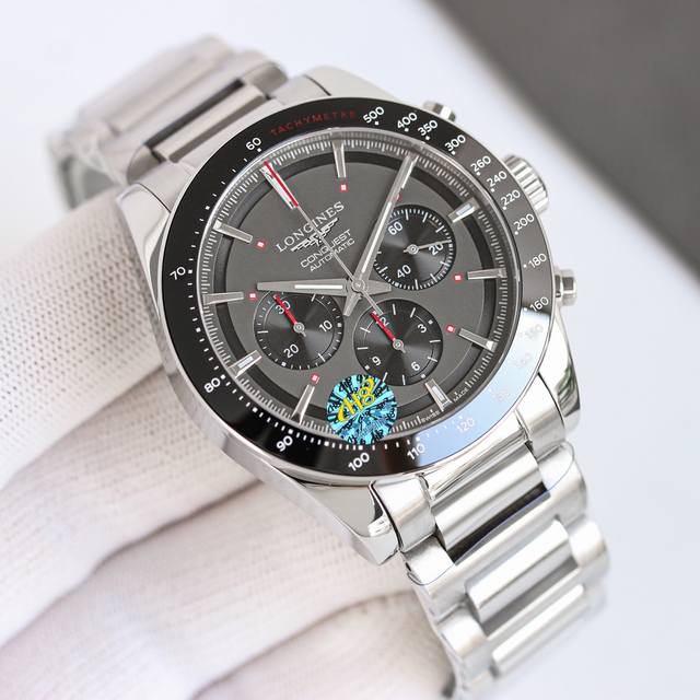 皮带 钢带+50 新品 浪琴 Longines-浪琴康卡斯悦动凭借其独特的设计，实用的功能和舒适的佩戴体验，成为了一款备受推崇的精品时计。 1字面是独特的“熊猫