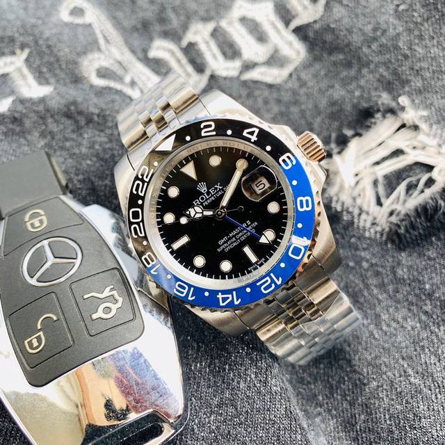 品牌:劳力士 Rolex Gmt-Master Ii :格林尼治Gmt系列 机芯顶级进口机械机芯 镜面:超耐磨顶级进口矿物质玻璃 表带:316精钢三珠钢带保险扣