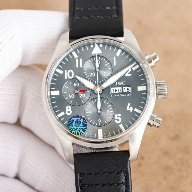 皮带透： 皮带密： 钢带密 钢带透 Tw新品！ Iwc 万国飞行员系列Iw378003. 1.腕表采用玫高科技镀金，做工成熟，线条清晰而富有立体感，颜色搭配和谐