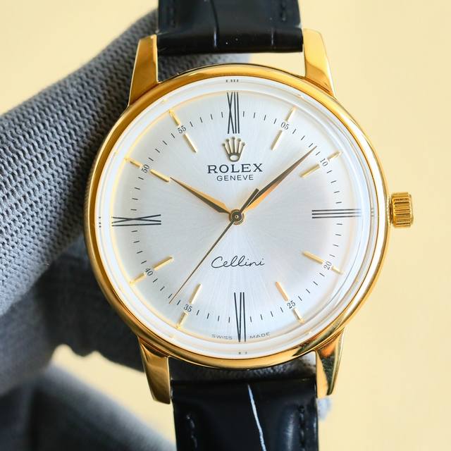 白 -金玫 。Rolex劳力士 .一块彰显绅士风度，适合参加各种活动场合的不二之选的男士腕表 搭载着精准稳定的9015进口机芯.每小时振频28800次，零返修质 - 点击图像关闭