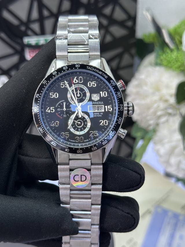 独家实拍图 泰格豪雅 多功能计时机芯，男士腕表 Tag Heuer Battery Watch - 点击图像关闭