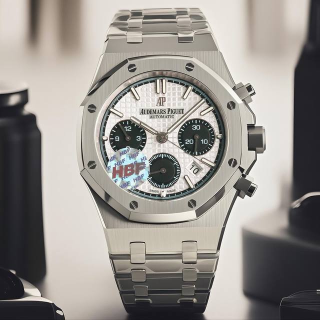 Hbf Factoryap爱彼 Audemars Piguet 年末重磅 市场最高版本 原版开模，三件壳套，一比一原版复刻， 做到最薄最好，杜绝一眼假 爱彼皇家