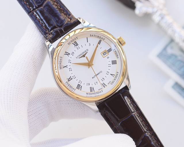 金白同价：皮 ，钢 品牌：浪琴-Longines 类型：男士腕表 壳套：顶级版316精钢L 表带：进口小牛皮表带316L精钢表带 机芯：日本进口西铁城8215机