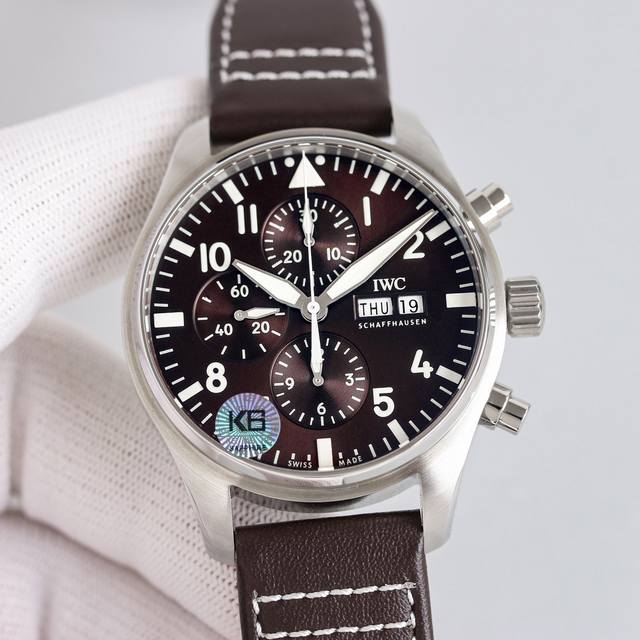 透底快拆： Tw新品！ Iwc 万国飞行员系列Iw378003. 1.腕表采用玫高科技镀金，做工成熟，线条清晰而富有立体感，颜色搭配和谐，非常百搭。 2.与之前