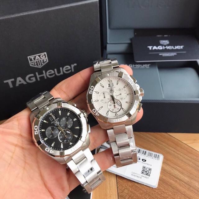 泰格豪雅精钢表带爆款。Original Tagheuer,泰格豪雅竞潜系列 石英计时男表，专柜1 00+。 ~43Mm表径，蓝宝石镜面，超强夜光指针，原装金机芯