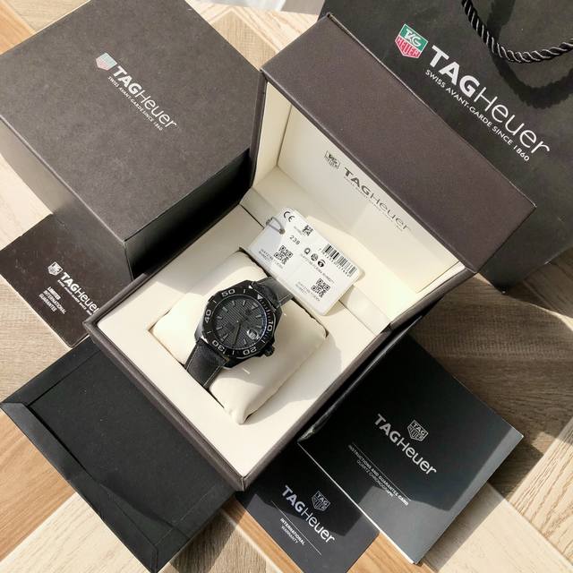 新款高颜值有货！钛壳！Original Tagheuer,泰格豪雅竞潜系列专柜16500。 中号~41Mm表径，蓝宝石镜面，超强夜光指针，原装瑞士机芯，支持拆机 - 点击图像关闭