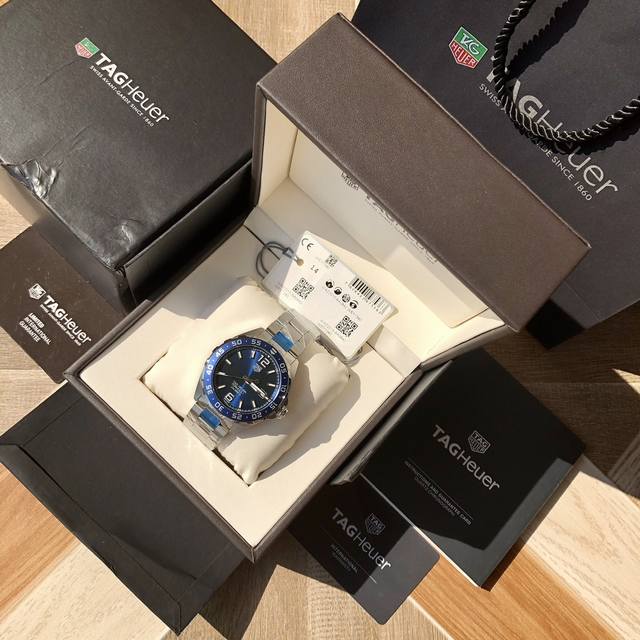 新款硬货，Original Tagheuer,泰格豪雅F1系列机械表，专柜15500。 ~43Mm表径，蓝宝石镜面，超强夜光指针，原装机芯，支持拆机验货，硬汉风