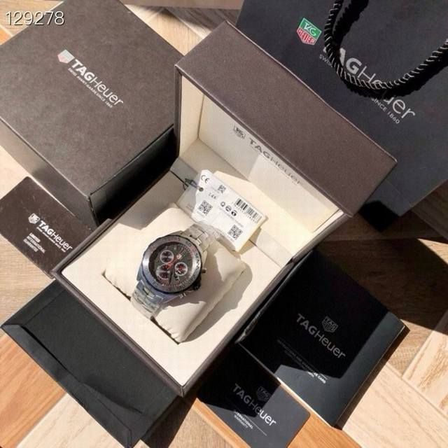 爆款回货，Original Tagheuer,泰格豪雅F1系列 喜拿纪念石英表，专柜1万+。 ~43Mm表径，蓝宝石镜面，超强夜光指针，原装机芯，支持拆机验货， - 点击图像关闭