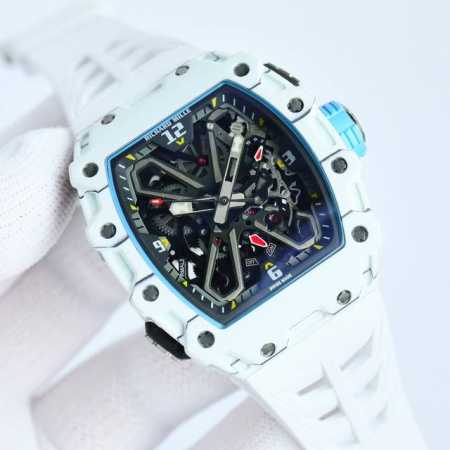 理查德米.勒Savir-Faire设计了一款名为 Rm 3 Rafaelnadal 的B 一体陀飞轮 腕表，五级Carbontpt碳纤维，表带采用马来西亚进口纯 - 点击图像关闭