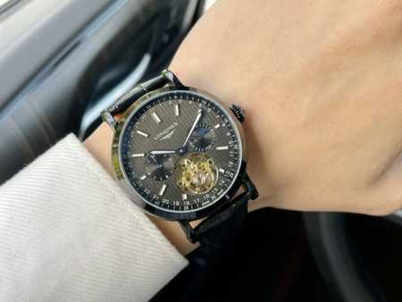 同价 劳力士-Rolex精品男士腕表 尊贵大气 绅士风范 卓越品质 热卖全城 采用全自动机械机芯 顶级316精钢表壳 矿物质超强镜面 尺寸42Mmd1出品精品不 - 点击图像关闭