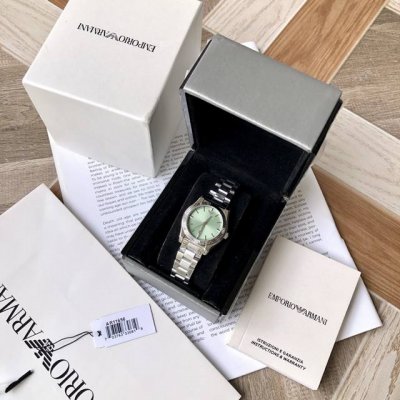 专柜新款！原厂阿玛尼 Emporio Armani Ar11656 费德丽卡系列女式石英腕表，优雅奢美的复古风潮席卷而来，清新薄荷绿表盘上的简约刻度搭配独立日历