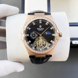 金920劳力士火爆新品 搭载全自动机械机芯 316精钢表壳 简约时尚 优雅尊贵 矿物质强化玻璃镜面 真牛皮表带 商务休闲 精致型男首选 直径40Mm 厚12Mm