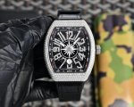 法兰克 穆勒 Franck Muller V45 Sc Dt系列54*42*15Mm 全自动机械机芯 蓝光镀膜玻璃 牛皮表带底部橡胶 折叠扣 糅合运动设计风格