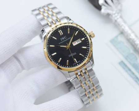 白壳 ，金壳 ，钢带20 西铁城120 品牌：万国-Iwc 类型：男士腕表 壳套：顶级版316精钢l 表带：进口小牛皮表带 316L精钢表带 机芯：全自动机械机 - 点击图像关闭