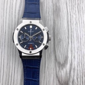 Hbb经典计时腕表大爆炸计时码表 品牌：宇舶 恒宝 Hublot 机芯：进口7750多功能机械机芯 材料：316精钢 玻璃：天然蓝宝石 表带：高级天然橡胶带，皮