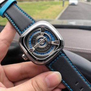原单 Seven Friday 再度升级 Android Ios 七个星期五 Sevenfriday M1 05 进口小牛皮带材料 高级316精钢表壳尺寸 47
