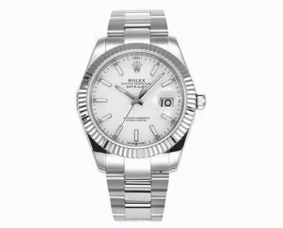C厂 Rolex 劳力士41Mm日志系列 超级精品 火爆来袭！ 真正原装的！欢迎来pk对比！ 突破极限！整表的精彩细节如下: 1字面指针夜光采用瑞士夜光，跟原版