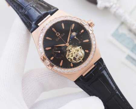 白钻 金钻 品牌：欧米茄-Omega 类型：男士腕表 壳套：顶级版316精钢L 表带：进口小牛皮表带 机芯：全自动机械机芯 镜面：矿物质防刮镜面玻璃 尺寸：直径 - 点击图像关闭