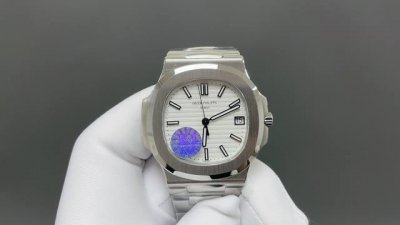 K1百达翡丽鹦鹉螺推出升级原版机无噪音刻字版。市场一体机性价比之最 详细升级解读: 1.升级机芯全部精雕刻字，清晰不磨损，纹理做到极致。 2.升级自动陀片，采用