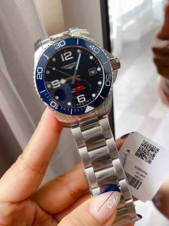 同价浪琴康卡斯潜水系列陶瓷圈新款，8205机 41Mm，316全钢壳套，蓝宝石玻璃，搭配进口西铁城机芯，走时精准零反修。 - 点击图像关闭