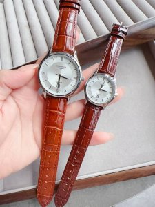 白 -金 钢带+20。 最新经典浪琴-Longines 情侣对表 原装进口石英机芯 钢化玻璃 316L精钢表壳 直径男40Mm女30Mm 厚8Mm如果今天的阳光
