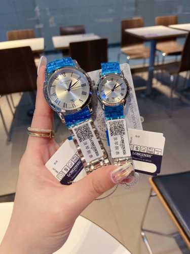 白 玫 浪琴 Longines 索依米亚女表系列 原装进口日本石英机芯 316L精钢表带， 传统三针设计 6字位日历星期显示 原装蝴蝶扣 尺寸：女款30Mm ，