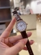白 金 钢带20陶瓷 金 欧米茄-Omega女士腕表原装石英机芯 316L精钢表壳 矿物质玻璃镜面 精钢表带 28Mm厚8Mm如果今天的阳光停止了它耀眼的光芒。