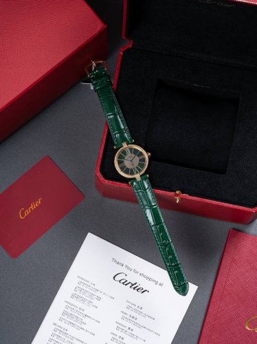 p白石 金石 低调奢华有内涵的绝美卡家Must Be中古表，爱到心坎里啦 上手一整个被美到了非常个性有态度，审美超级在线的一款中古小金表 台湾厂瑞机蓝宝，原版三