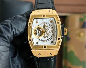 白壳880金玫700 全新Hublot恒宝表Big Bang宇舶灵魂系列-男士腕表来袭！高端定制全自动机械-镂空机芯，9字位清晰可见的陀飞轮在不停的飞转着，动感
