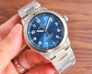 Bls 出品 钢带白壳 黑壳 皮带100 Bls Factory，必属精品百年灵飞行员传奇航空系列，Bn8 经典之作，设计简约大气，时尚优雅，自动机械腕表，它搭