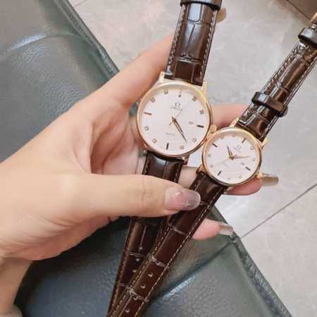 白壳 金壳 钢带+20欧米茄精品情侣腕表 经典三针设计 尊贵大气 绅士风范 卓越品质 热卖全城 采用进口石英机芯 顶级316精钢表壳 进口小牛皮表带 矿物质超强 - 点击图像关闭