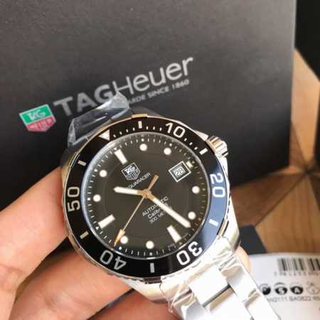 可以订做专柜查验码 批: 原盒:50 新款，高颜值已上线！新款硬货，Original Tagheuer,泰格豪雅竞潜系列机械表，专柜 0。 ~41Mm表径，蓝宝 - 点击图像关闭