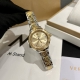 金钢+20爆款 范思哲 Versace Hellenyium系列 时尚女表 35Mm表径，进口日历机芯，矿物质防刮花镜面，表壳外圈饰有希腊回纹，表盘表针超强夜光