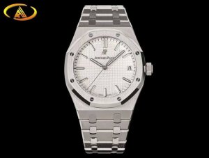 胶带 钢带 玫白同价 Apw王出品 Ap 爱彼皇家橡树50周年15510St系列震撼上线！ 新款15510移除了“Ap”金标，选择只保留爱彼的“Audemars