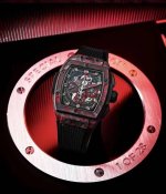 宇舶 恒宝 Big Bang灵魂系列红色碳纤维腕表限量登场 全新臻品限量典藏28枚 仅限中国地区 新款沿用Big Bang灵魂系列经典酒桶形表壳 由加入红色微玻