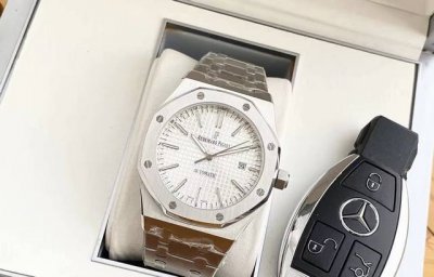 你们想要的高颜值又防水的手表它来了～皇家橡树Royal Oak系列自动机械机芯上手好看又百搭！#我要上热门手表 #我的最爱手表 #得物我要上热门的手表 #我们都