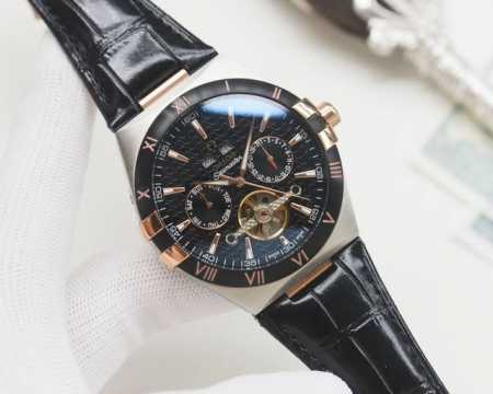 白 金黑 品牌：欧米茄-Omega 类型：男士腕表 壳套：顶级版316精钢L 表带：进口小牛皮表带 机芯：全自动机械机芯 镜面：矿物质防刮镜面玻璃 尺寸：直径4 - 点击图像关闭