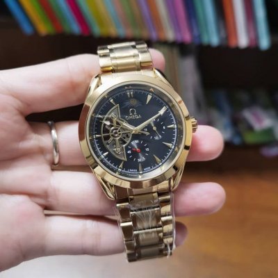 刚： ，皮： ，欧米茄一Omega 全自动五针日月星辰机械，12字位白天走时 太阳 晚上走时 月亮 [月亮]蕴含最优质的材料与一丝不苟的工艺！超强矿物质玻璃，真