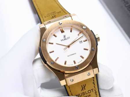 金+20宇舶 恒宝Hublot 经典融合系列 316精钢表壳 壳套采用Cnc工艺精细打磨加工 确保各方位细节 圈口彰显宇舶独特拉丝工艺效果，表带采用进口橡胶表带 - 点击图像关闭
