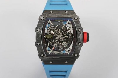 一体机芯 白宝石避震 Richard Mille』理查米尔Rm 2 这是该系列第一枚搭载自动上链机芯的作品，并且别出心裁地使用全碳纤维材料来制作整个表壳。 表壳