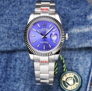 白 . 金20. 劳力士-Roelx日历型 日志系列 采用进口西铁城8215机械 316精钢 ,水晶凸窗透镜,经典蚝式表带搭配折叠皇冠表扣,男款41Mm 经典设 白 . 金20. 劳力士-Roelx日历型 日志系列 采用进口西铁城8215机械 316精钢 ,水晶凸窗透镜,经典蚝式表带搭配折叠皇冠表扣,男款41Mm 经典设