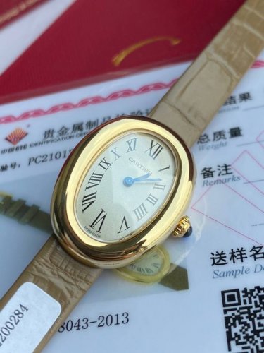 卡地亚浴缸系列 卡家又一经典之作浴缸系列。实物拿到手的时候大吃一惊，颜值高 ！椭圆外型的感觉正是典雅欧风浴缸形状，这也太好看了吧！ 相比蓝气球段位要高出不少一会