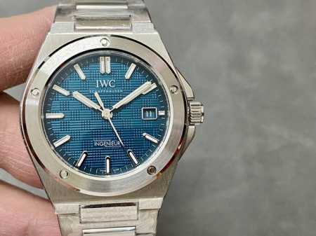 V7厂 七星推荐之 Ingenieur工程师腕表 在 年 Watches & Wonders Geneva 推出新一代 Ingenieur 工程师腕表，由杰罗尊 - 点击图像关闭