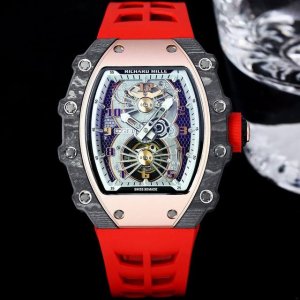 richard Mille 理查米尔 Rm 1系列 搭载全自动进口机械机芯 尺寸40X50X16Mm 碳纤维材质打造的表圈和表柱作为架构支撑，进一步加固其精密结