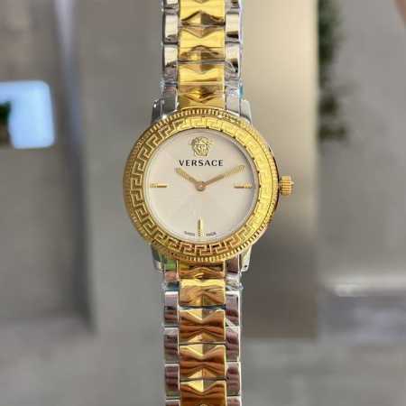 白壳 金壳 新款 范思哲 V-Tribute系列 表径36Mm 希腊回纹表圈 12时浮雕美杜莎头像 简约盘面搭配矩形时标 经珐琅处理的希腊回纹 为个性张扬的外表 - 点击图像关闭