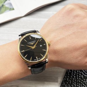 金壳+20钢带20 最新 ：浪琴三针设计 类型 ：精品男士腕表 表带 ：真牛皮表带 316精钢表带 舒适耐用 机芯 ：高端全自动机械机芯 镜面 ：矿物质强化玻璃