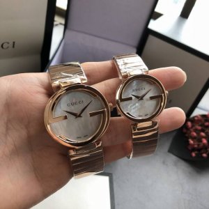 爆款全智贤同款！Gucci316精钢款双G，适合所有妹子的27和37毫米两种表径，防刮花蓝宝石玻璃镜面，瑞士石英机芯，表壳两件套，原单品质，非普通货可比，三十米