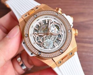 Zf 出品 光圈：白壳 玫壳 圈口带钻： 玫白同价 满钻： 玫白同价 Zf Factory 最新款新面出货 宇舶 恒宝 Hublot 英勇无畏，拳拳出击简称“H