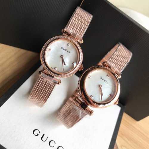 原盒:30 钻圈: 古驰 Original Gucci，古驰巴塞尔钟表展新宠，全新设计，天然贝母面，网带精致，原装瑞士石英，大部件原厂出，中号～27Mm表径，保
